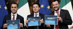 Luigi Di Maio, Giuseppe Conte e Matteo Salvini alla conferenza stampa nella quale hanno illustrato le misure introdotte nel Decreto Legge che disciplina, tra le altre cose, anche il reddito di cittadinanza. 