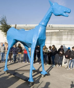 Un’immagine di “Marco Cavallo”, la scultura simbolo della lotta che portò alla chiusura dei manicomi, e che guiderà il corteo che, il prossimo 2 aprile, in occasione della Giornata mondiale per l’autismo, sfilerà per le strade di Firenze.