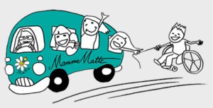 Un logo realizzato dall’associazione Mamme matte raffigura il disegno minimalista di un bus con su scritto “mamme matte”, con dentro alcune donne sorridenti, l’ultima delle quali regge un filo al quale è aggrappato un bambino in sedia a rotelle che si fa allegramente scorrazzare.